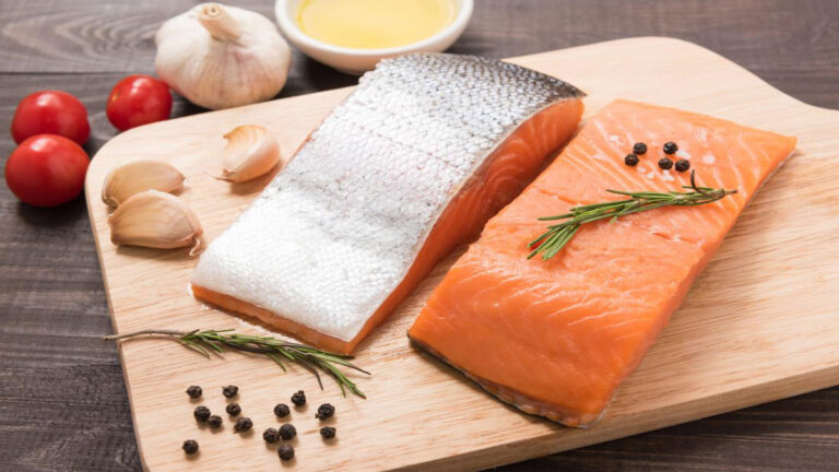 What are the benefits of eating Salmon in tamil