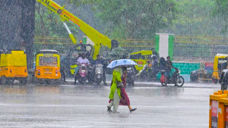 Heavy rains expected in Chennai and coastal districts for next 2 days